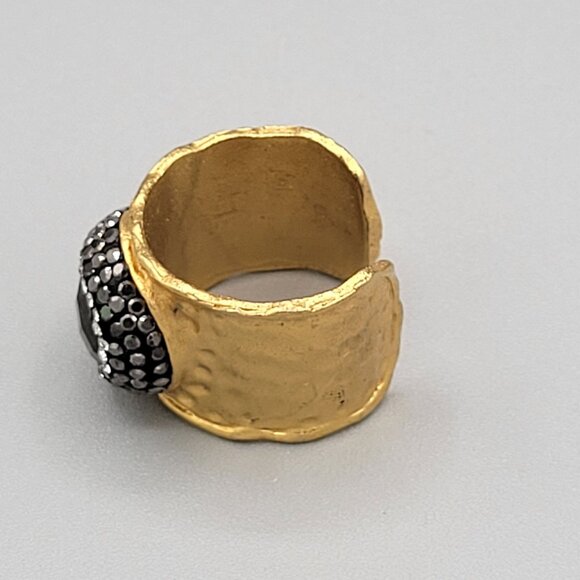 Hammered Gold Tone Ring Tourmaline Stone With Crystals Studded Open Band Size 8 - Picture 5 of 6